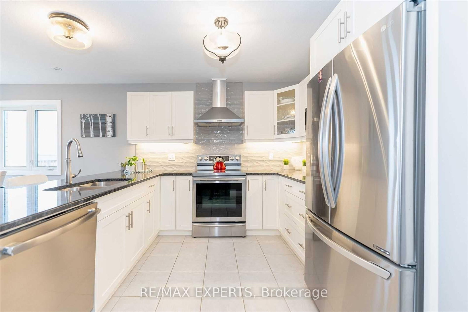 Detached House for sale at 150 Bridge Crescent, Minto, Ontario, N0G 2P0 - Minto - MLS: X12922588