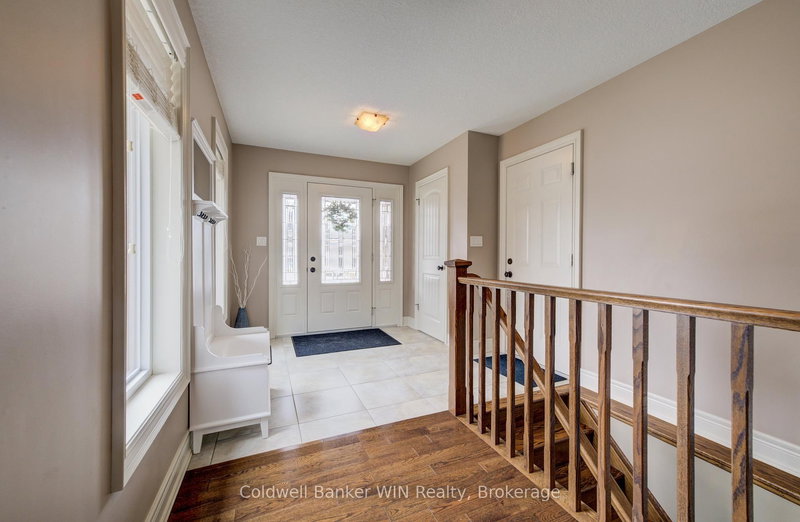 108 Ruby's Cres, Wellington North, N0G 2L2 | Image 2