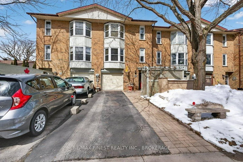 home for sale on 31 Limeridge Drive