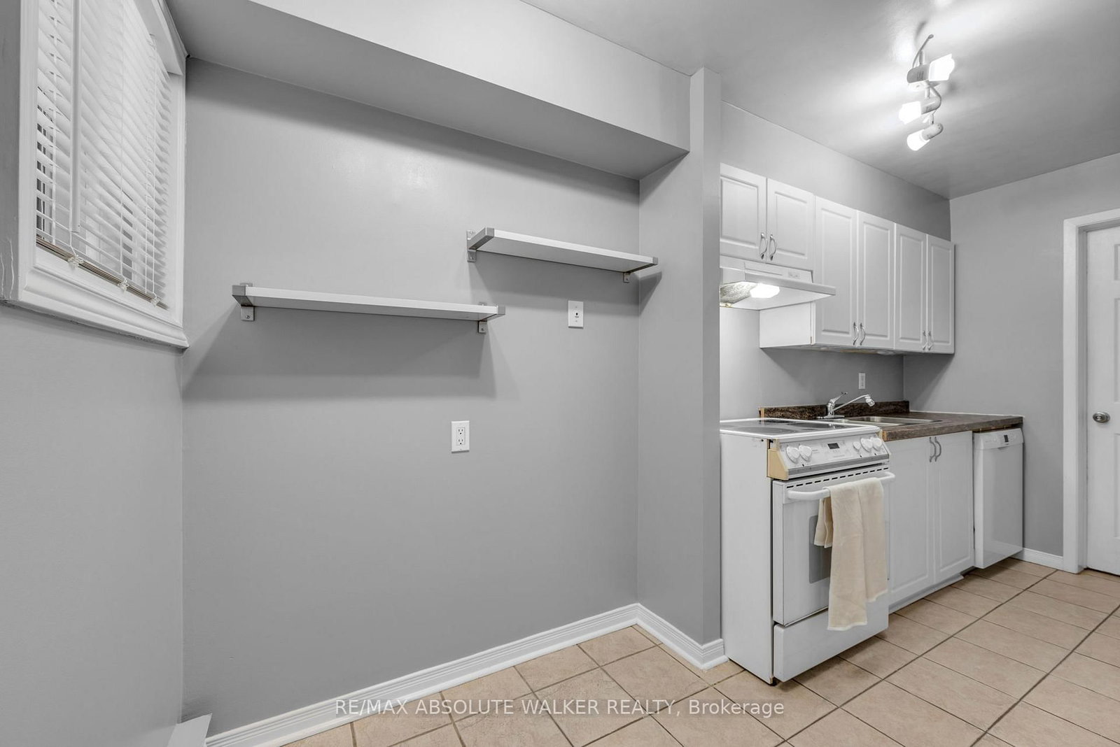 606 Tanguay Court - Photo 11