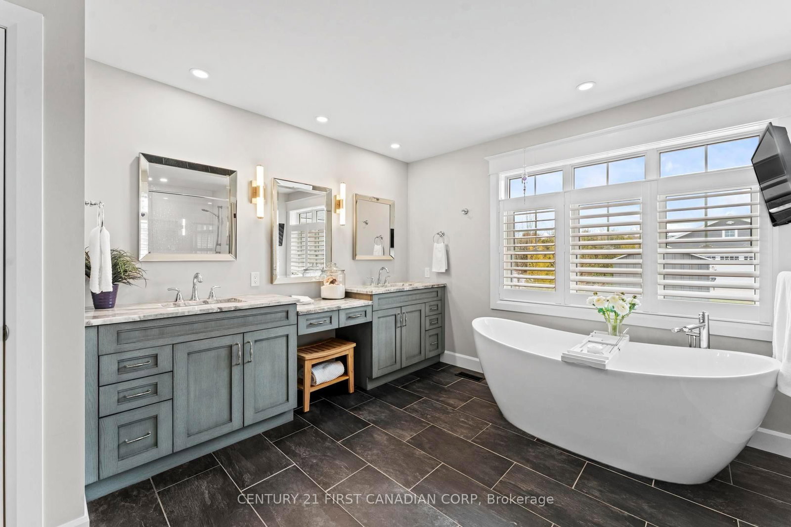 96 Tuyll Street • Bluewater, ON photo 17