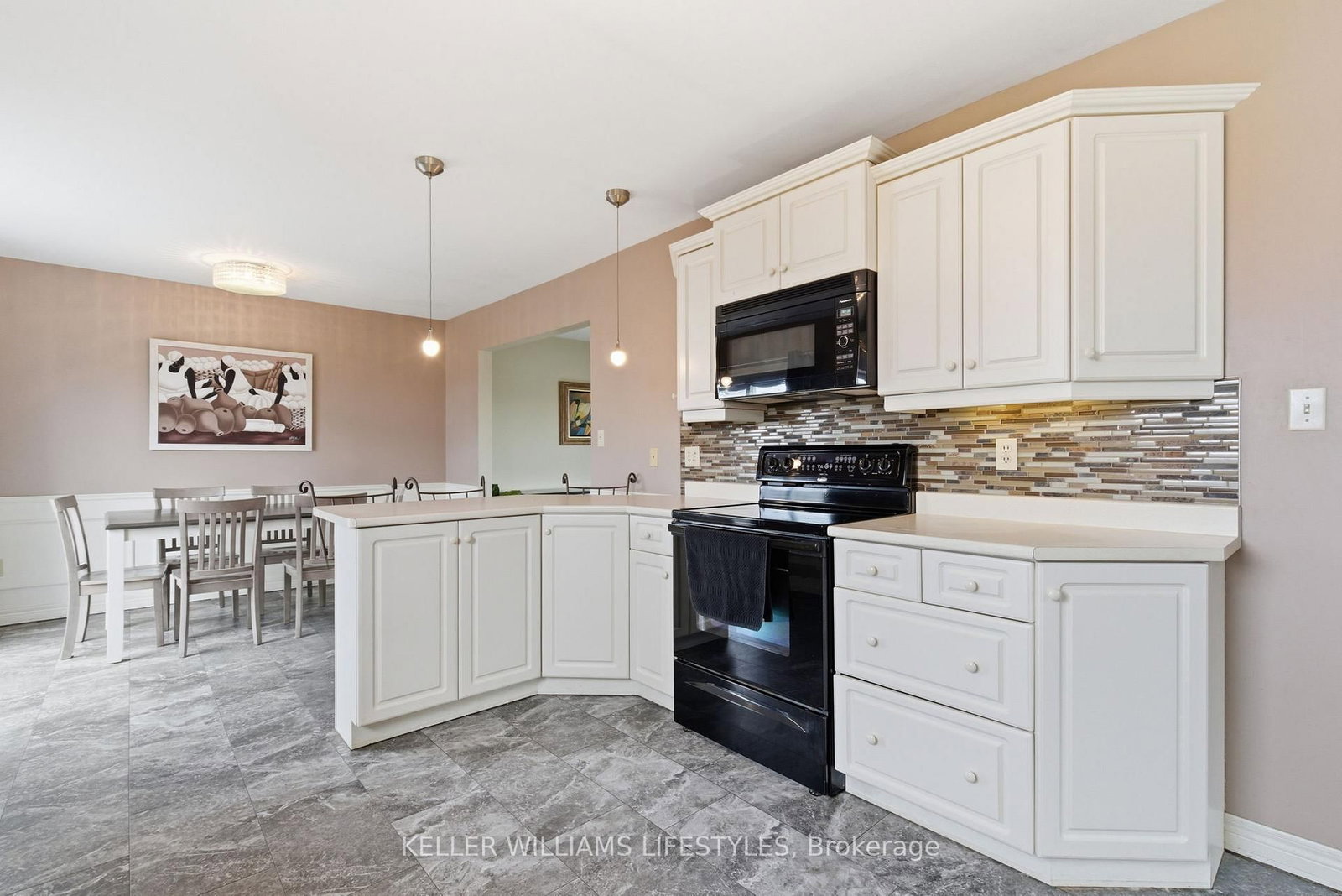 Detached House for sale at 41 Dyer Street, St. Thomas, Ontario, N5R 5K2 - St. Thomas - MLS: X12922890