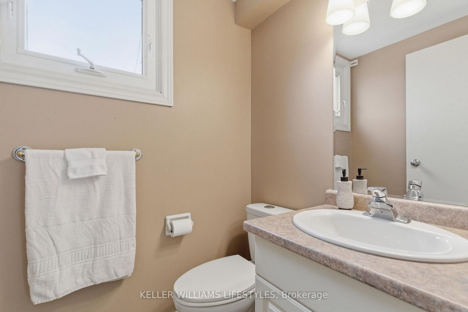 Detached House for sale at 41 Dyer Street, St. Thomas, Ontario, N5R 5K2 - St. Thomas - MLS: X12922890