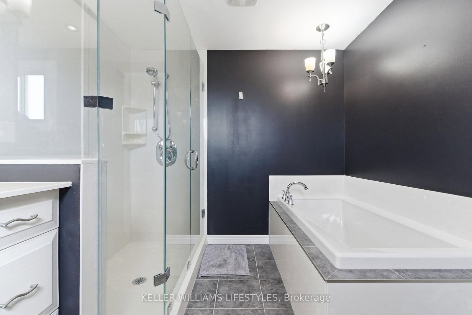 Detached House for sale at 41 Dyer Street, St. Thomas, Ontario, N5R 5K2 - St. Thomas - MLS: X12922890