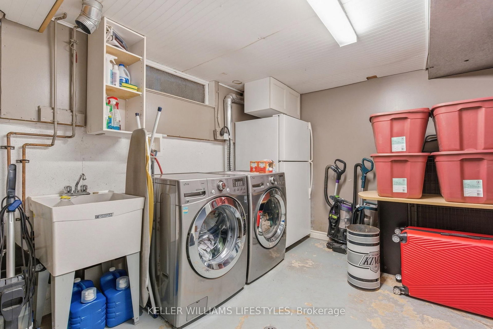 Detached House for sale at 41 Dyer Street, St. Thomas, Ontario, N5R 5K2 - St. Thomas - MLS: X12922890