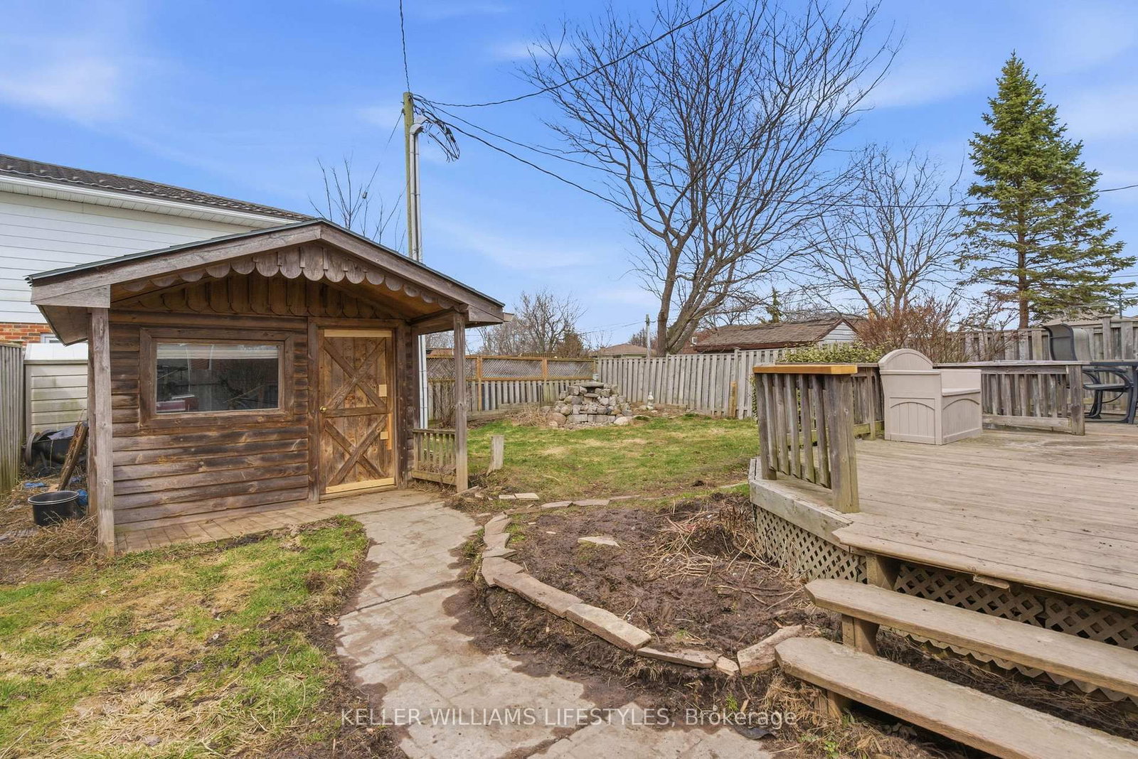 Detached House for sale at 41 Dyer Street, St. Thomas, Ontario, N5R 5K2 - St. Thomas - MLS: X12922890