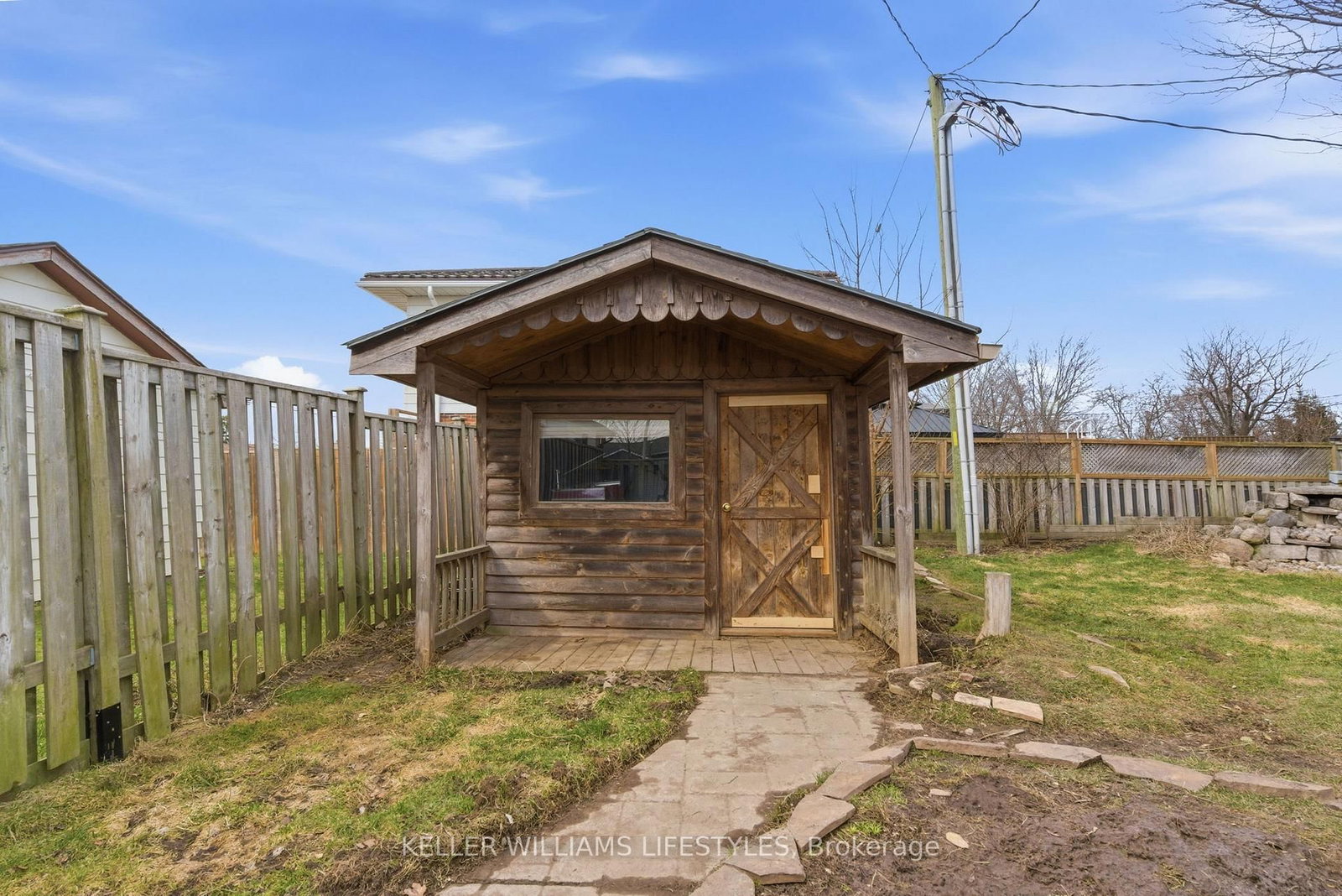 Detached House for sale at 41 Dyer Street, St. Thomas, Ontario, N5R 5K2 - St. Thomas - MLS: X12922890