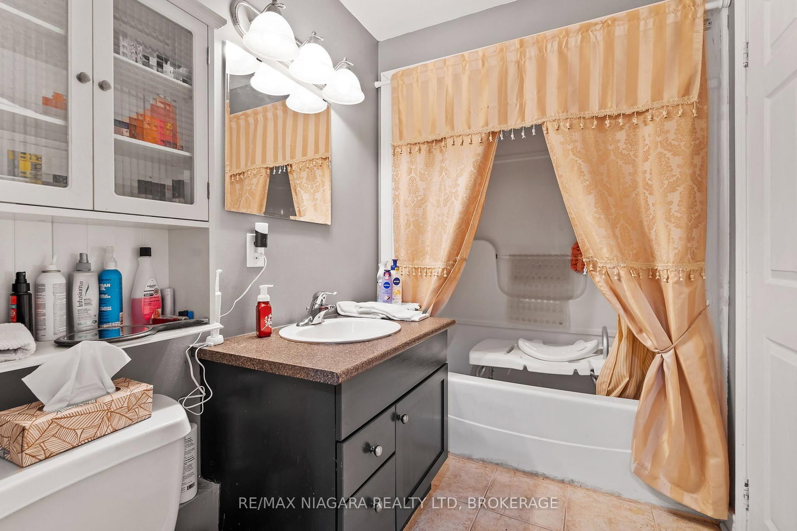 6365 Drummond Road, Unit 103 - Photo 14