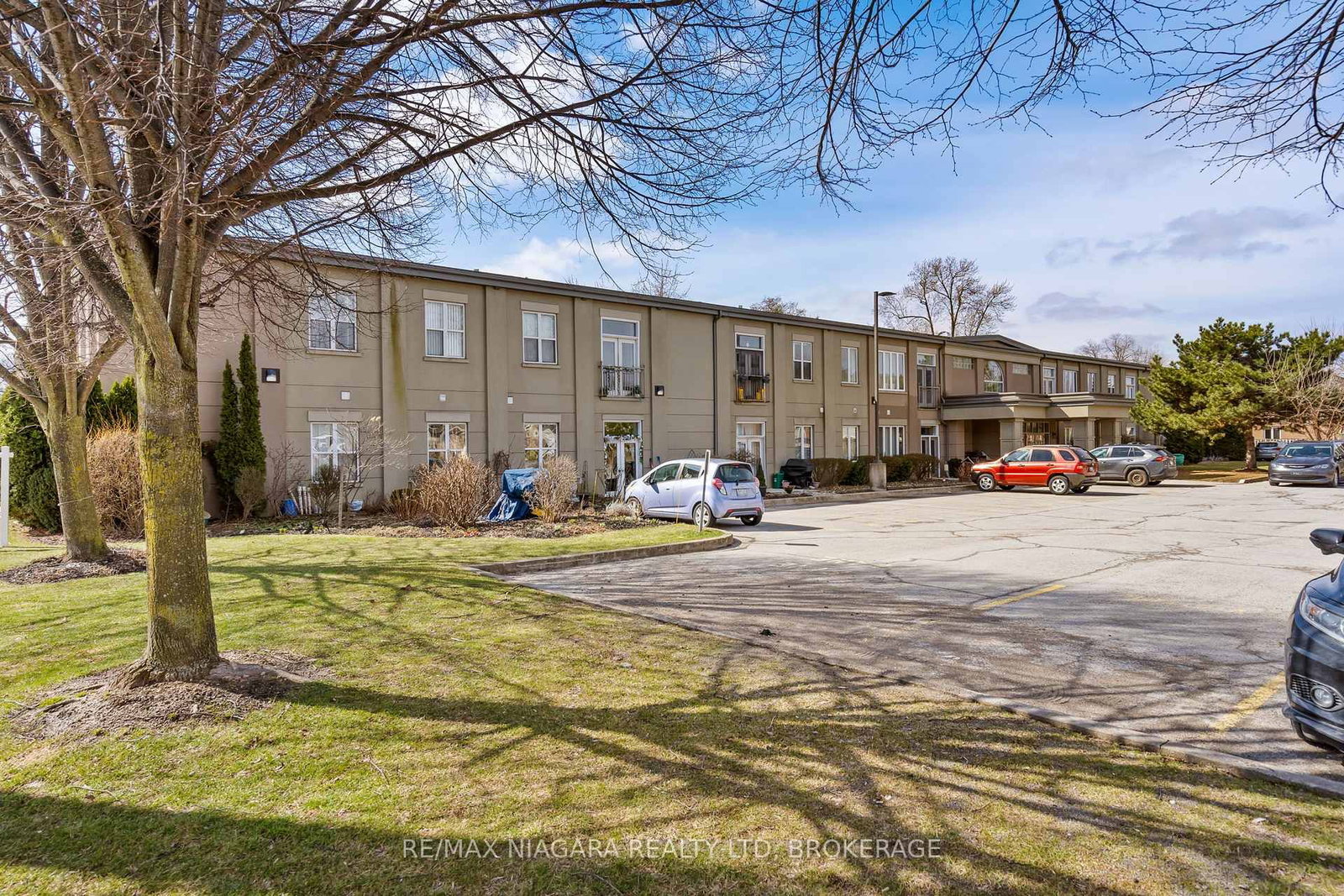 6365 Drummond Road, Unit 103 - Photo 19