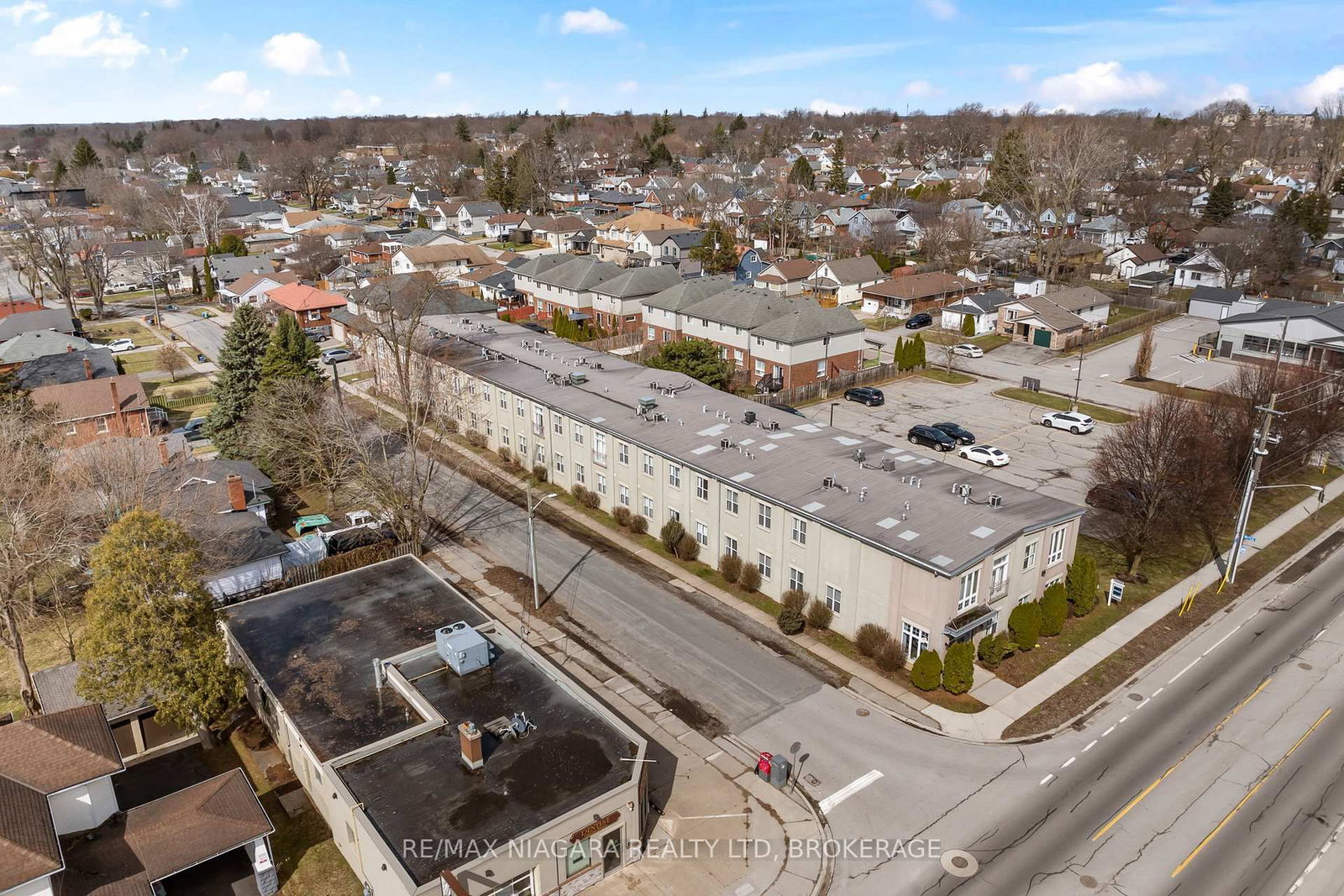 6365 Drummond Road, Unit 103 - Photo 21