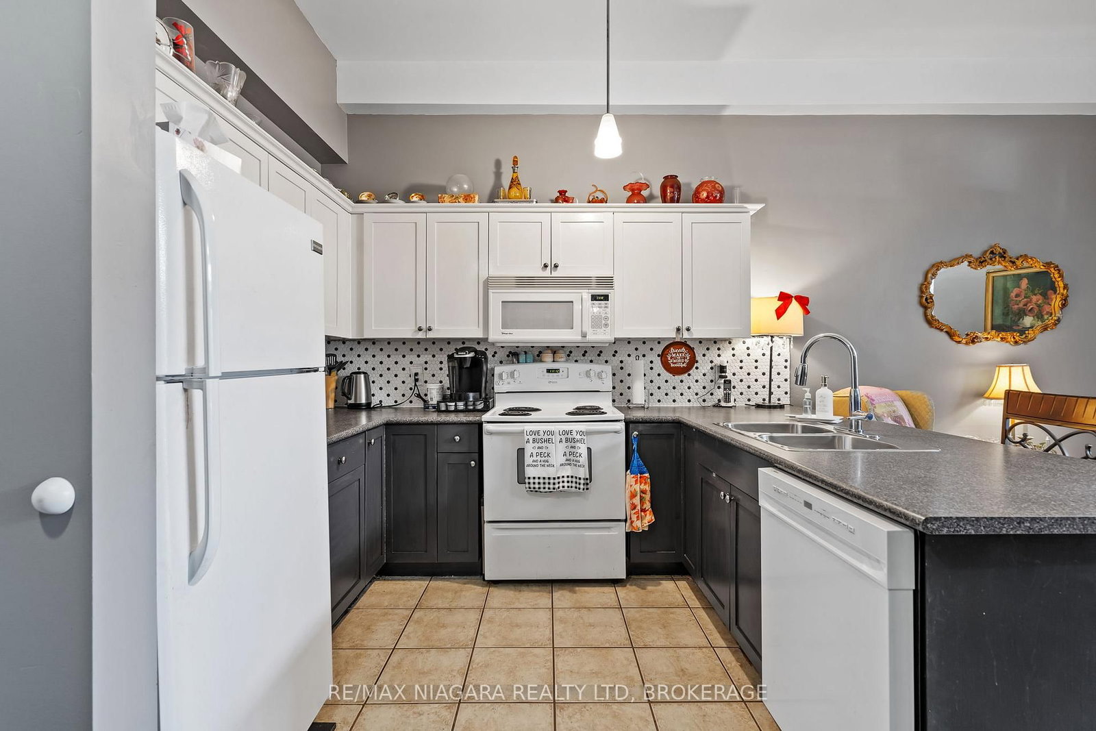 6365 Drummond Road, Unit 103 - Photo 4