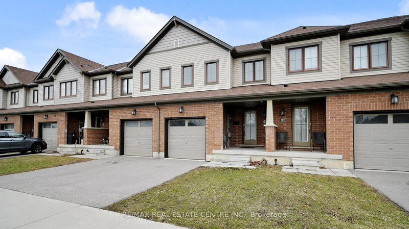 80 Scarletwood St, Hamilton, L8J 1X5 | Image 2