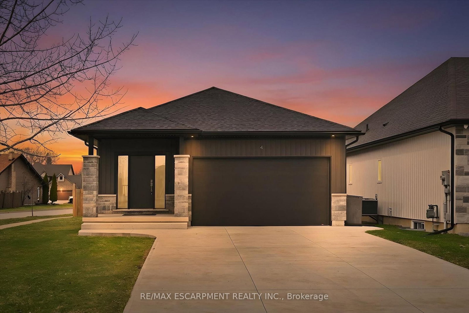 4 Harvard Court - Photo 2