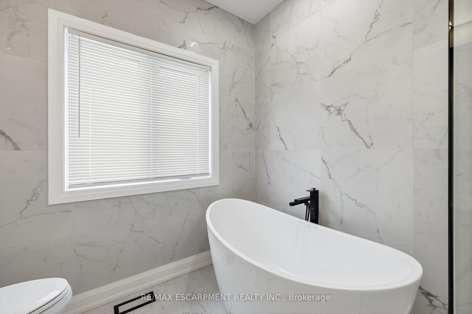 4 Harvard Court - Photo 24