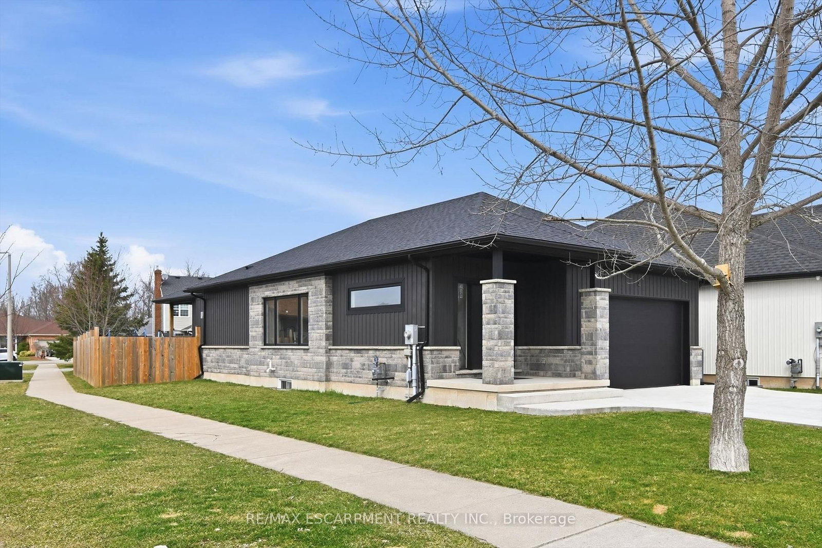 4 Harvard Court - Photo 3