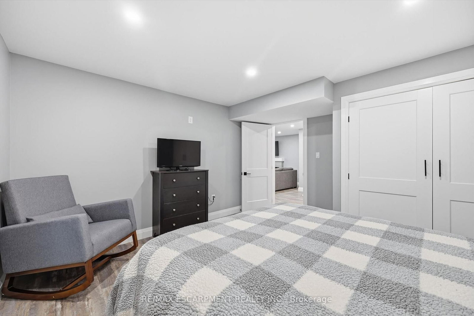 4 Harvard Court - Photo 40