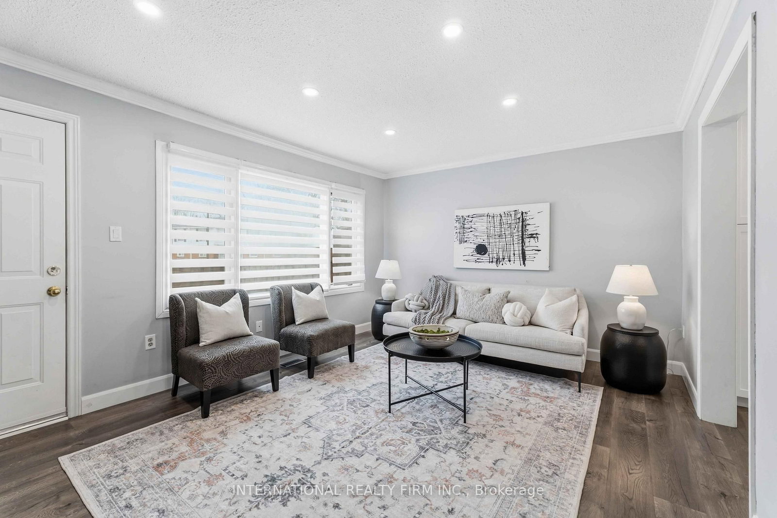 Townhouse for sale at 39-10 Angus Road, Hamilton, Ontario, L8K 6K3 - Vincent - MLS: X12923252