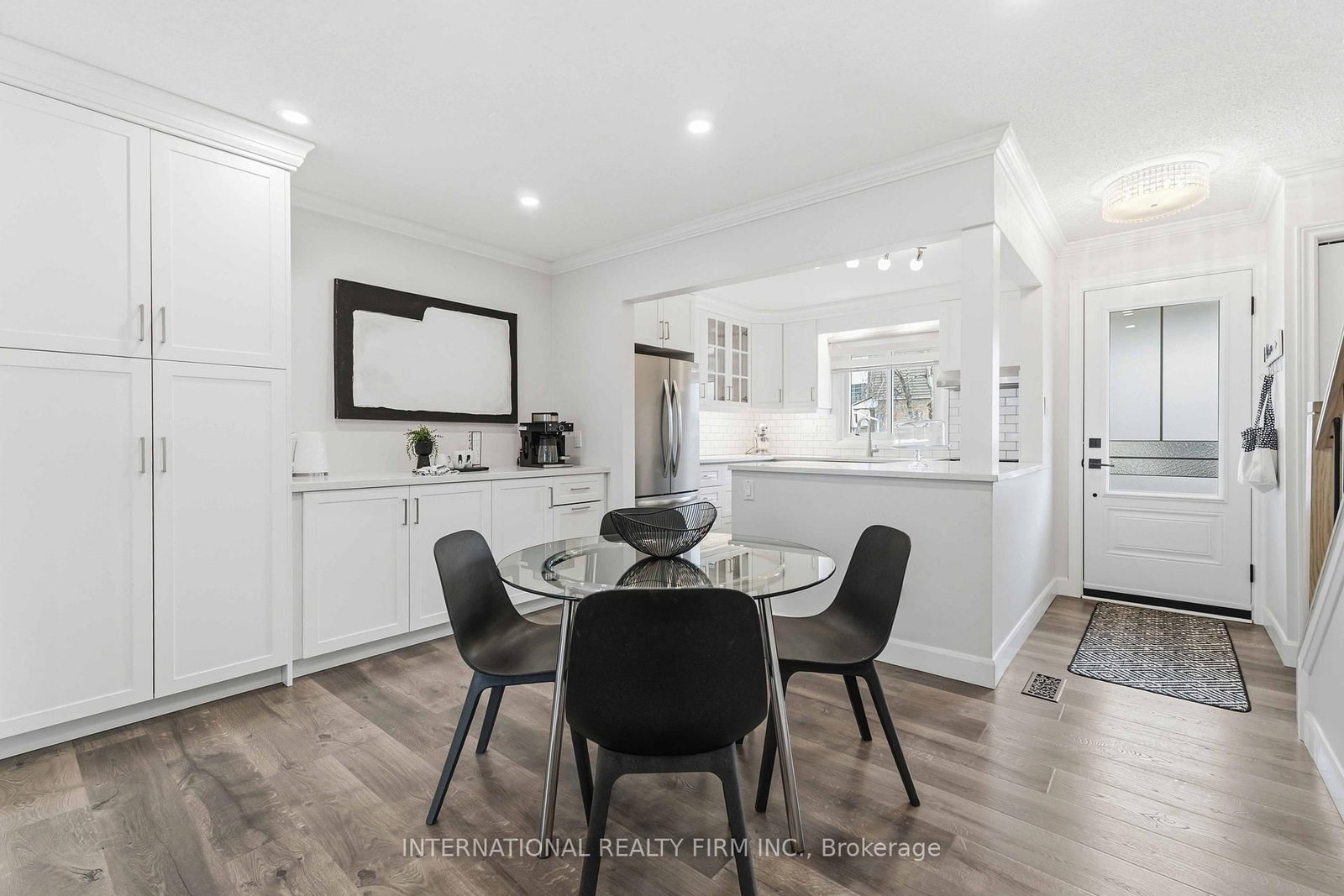 Townhouse for sale at 39-10 Angus Road, Hamilton, Ontario, L8K 6K3 - Vincent - MLS: X12923252