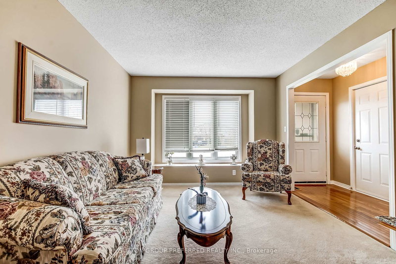 30 Folkstone Crt, London East, N5V 4Y3 | Image 3