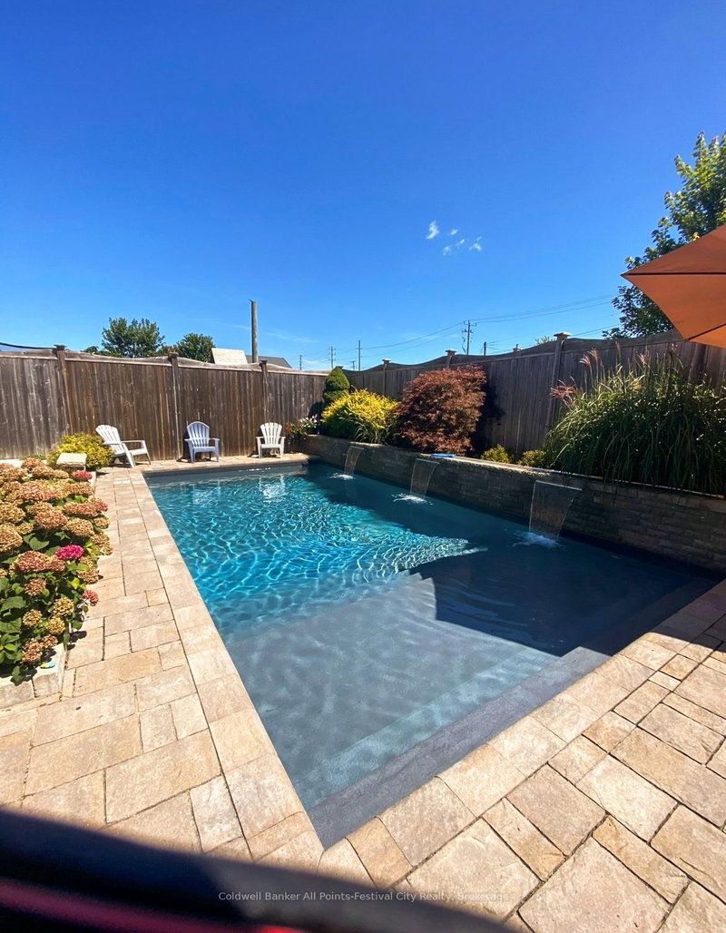 200 Picton St E, Goderich, N7A 1J8 | Image 2