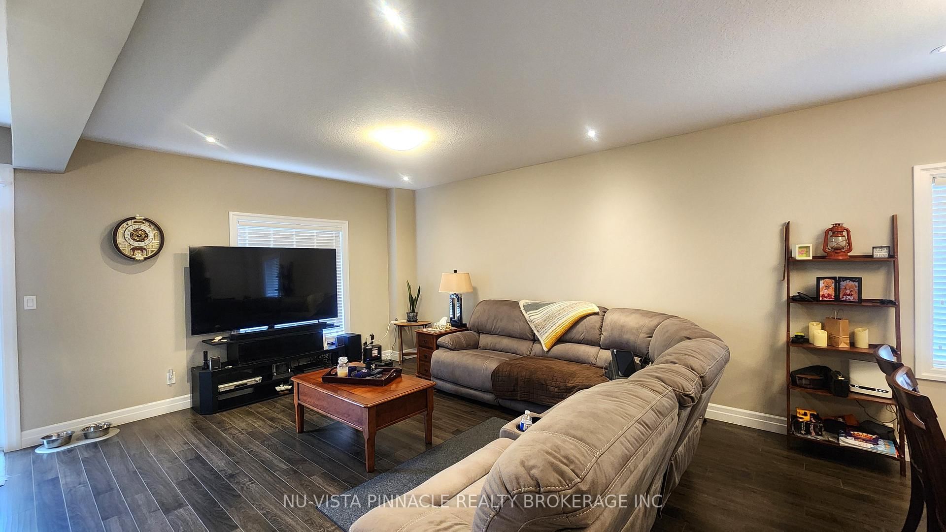 3074 Turner Crescent