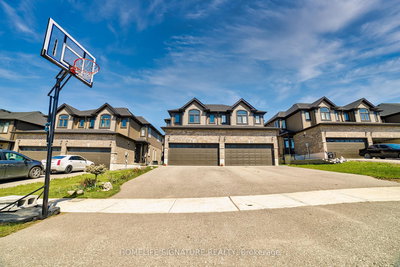111 Links Cres | Woodstock | Image