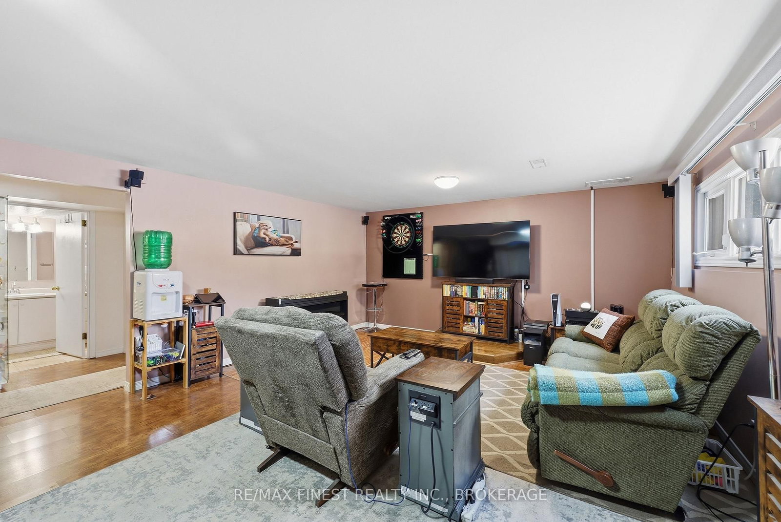 Listing Image 34