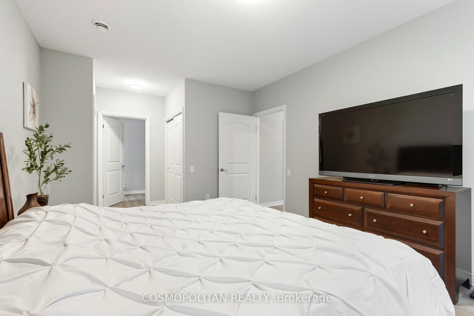 2799 St. Paul Avenue, Unit 204 - Photo 12