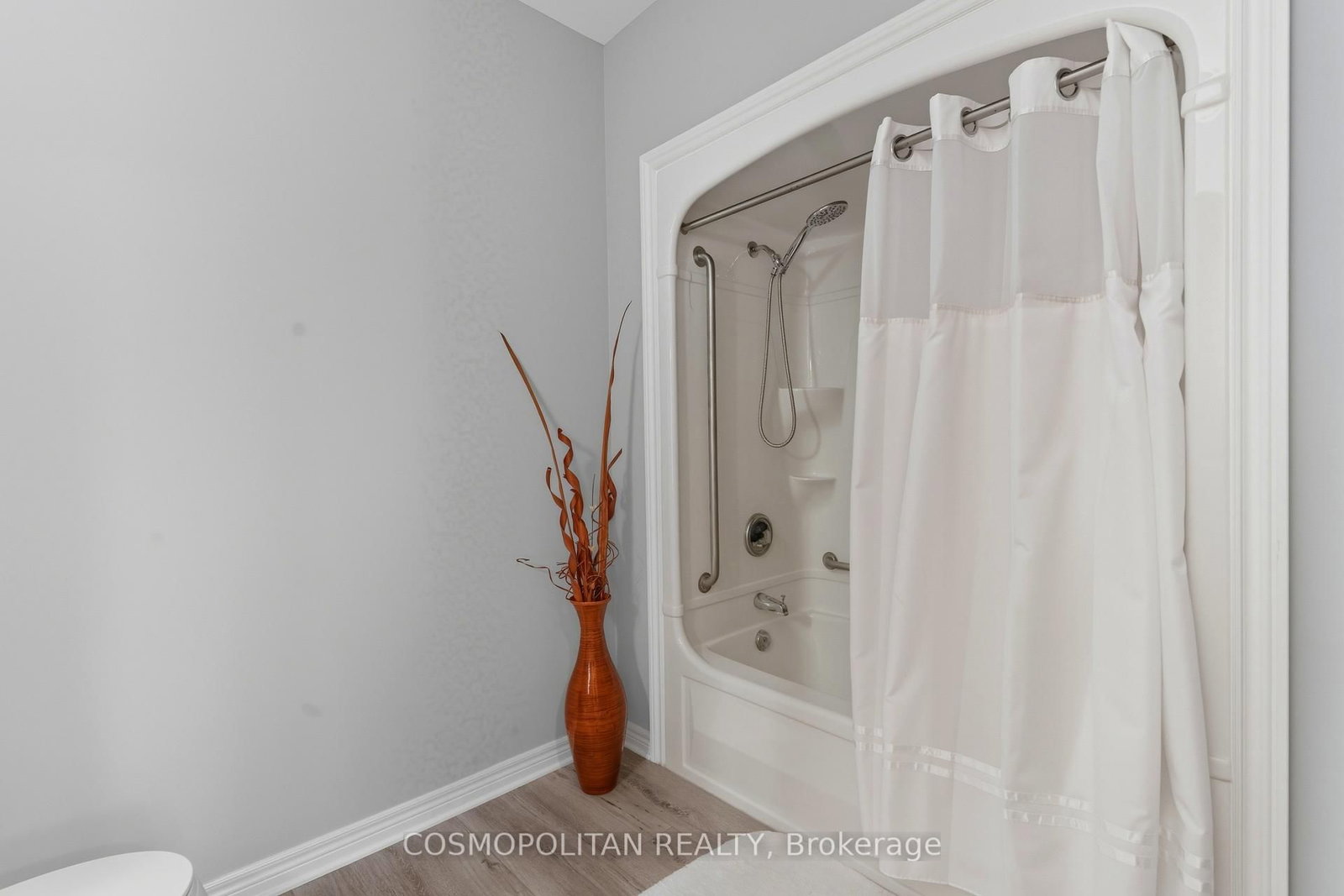 2799 St. Paul Avenue, Unit 204 - Photo 14