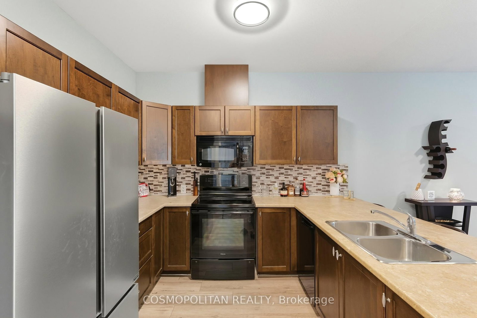 2799 St. Paul Avenue, Unit 204 - Photo 6