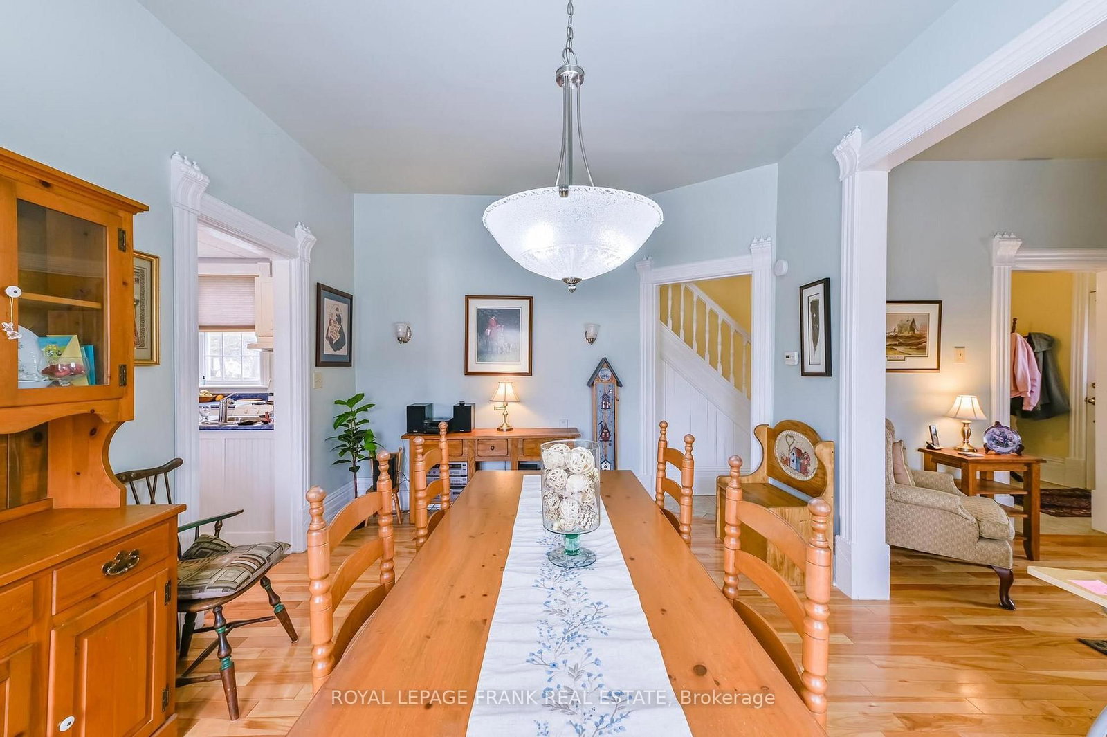 Detached House for sale at 865 Parkhill Road, Peterborough, Ontario, K9J 6P2 - Monaghan Ward 2 - MLS: X12923916