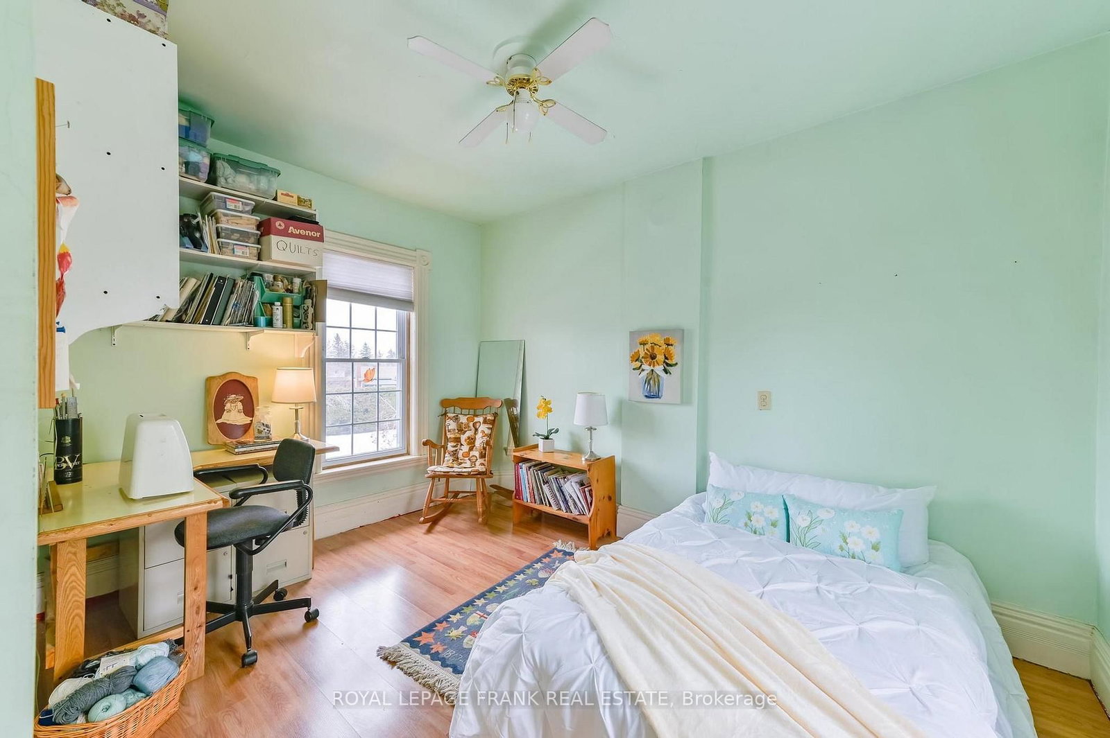 Detached House for sale at 865 Parkhill Road, Peterborough, Ontario, K9J 6P2 - Monaghan Ward 2 - MLS: X12923916