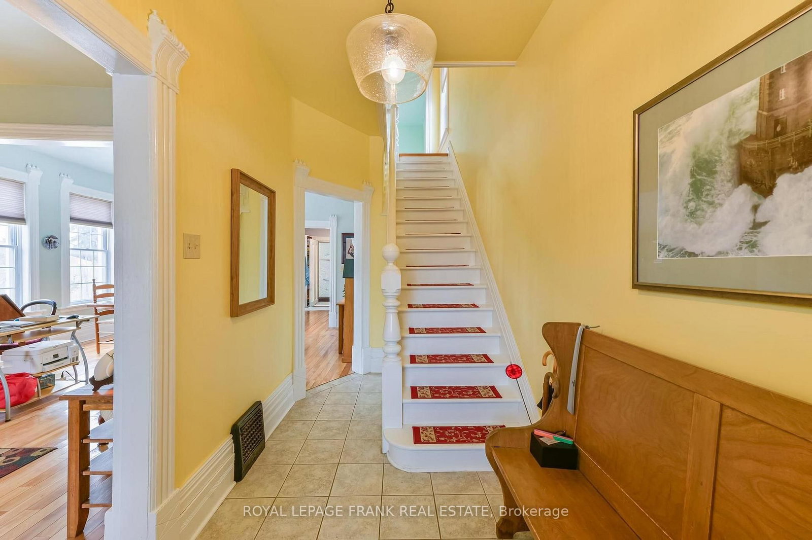 Detached House for sale at 865 Parkhill Road, Peterborough, Ontario, K9J 6P2 - Monaghan Ward 2 - MLS: X12923916