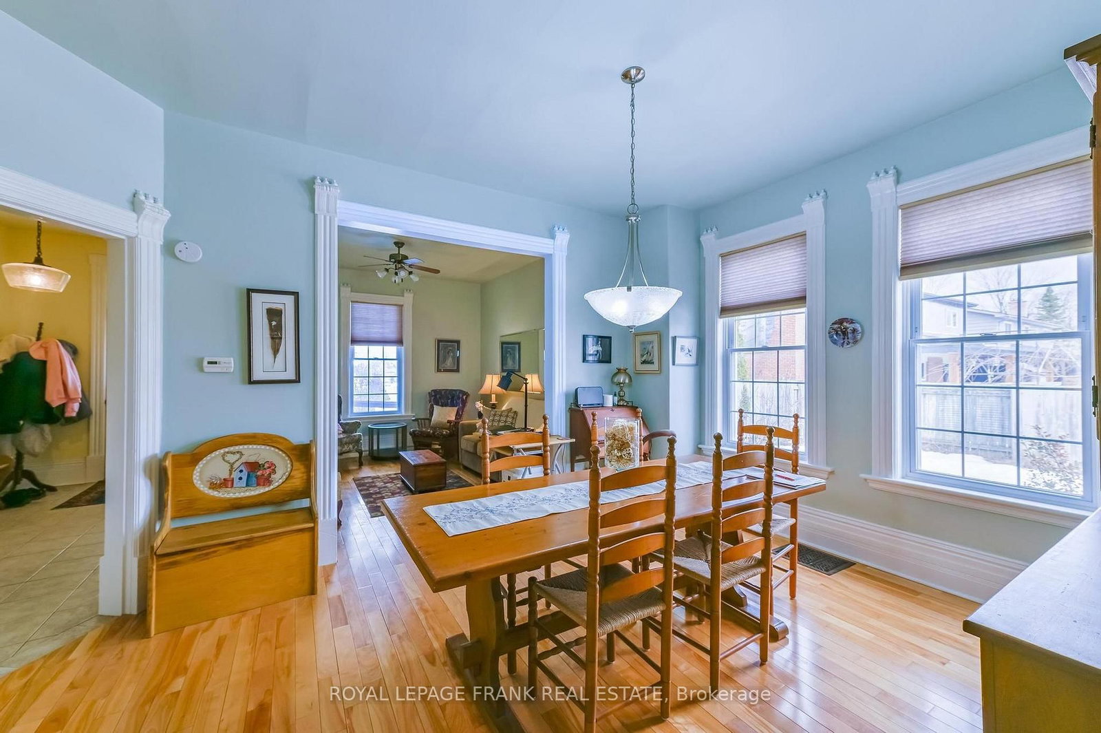 Detached House for sale at 865 Parkhill Road, Peterborough, Ontario, K9J 6P2 - Monaghan Ward 2 - MLS: X12923916