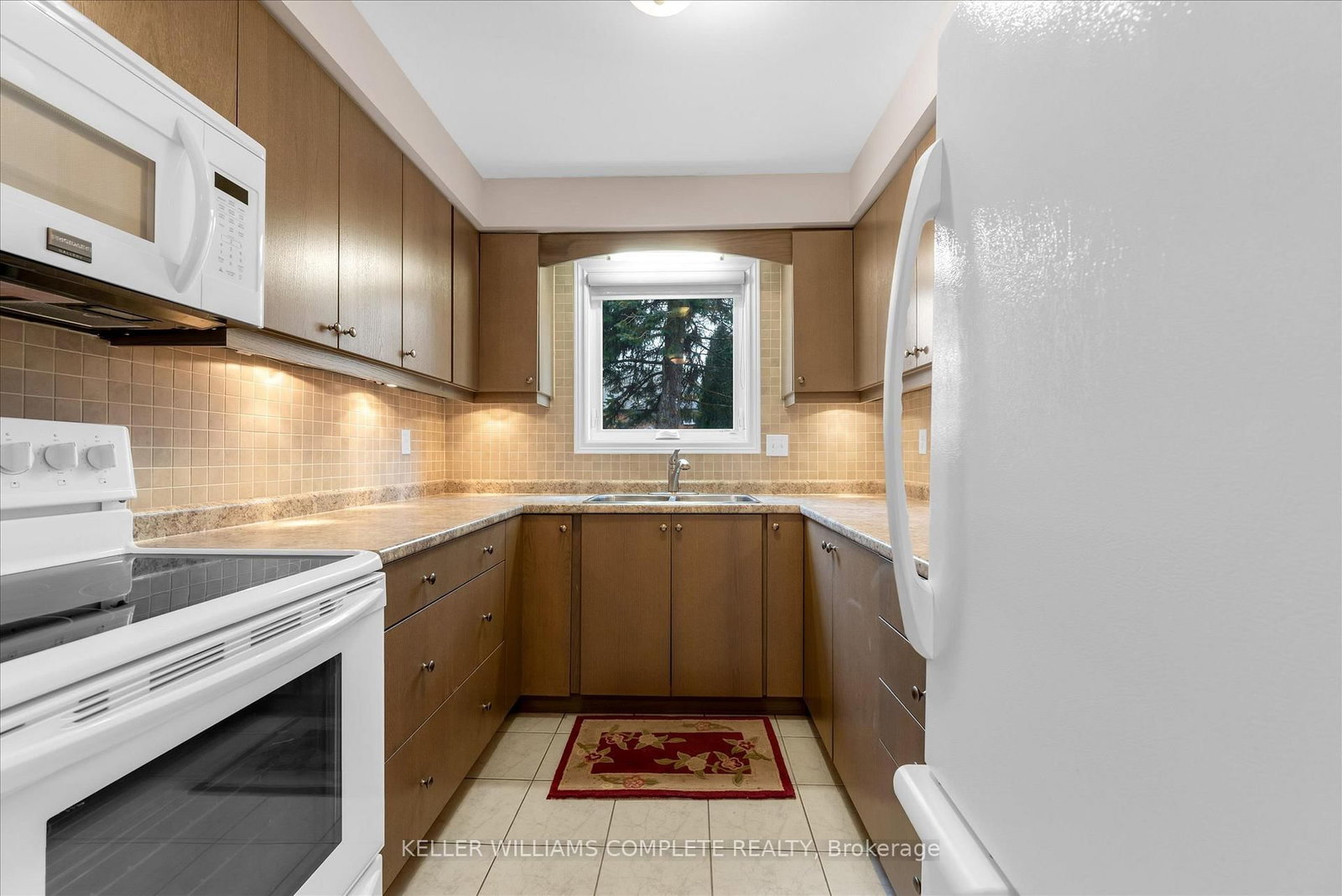 Townhouse for sale at 1-230 Meadowbrook Drive, Hamilton, Ontario, L9G 4V2 - Ancaster - MLS: X12924114