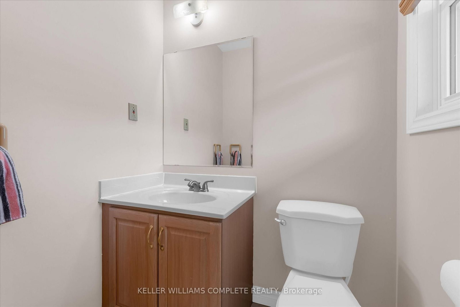 Townhouse for sale at 1-230 Meadowbrook Drive, Hamilton, Ontario, L9G 4V2 - Ancaster - MLS: X12924114