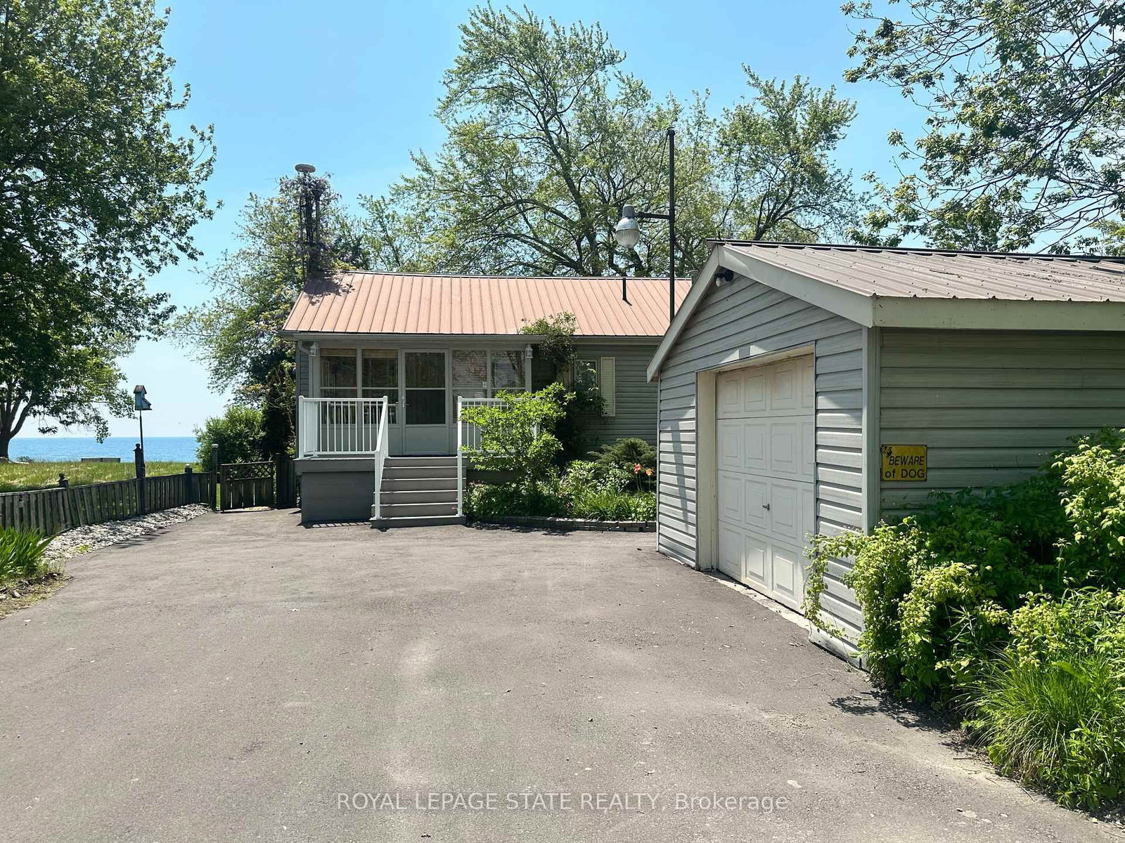 2592 Lakeshore Road • Haldimand, ON photo 1