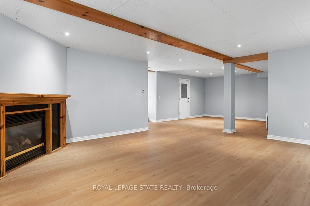 2592 Lakeshore Road • Haldimand, ON photo 35
