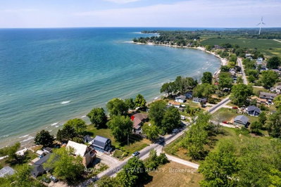 2592 Lakeshore Road • Haldimand, ON photo 4