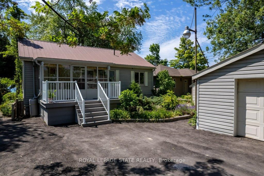 2592 Lakeshore Road • Haldimand, ON photo 9