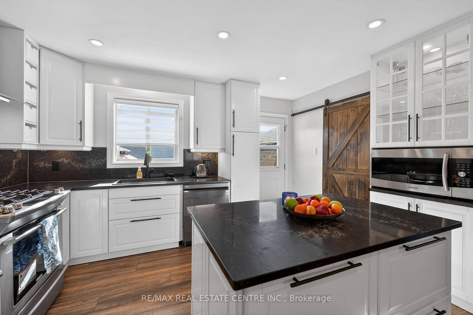 36 Longview Court - Photo 15