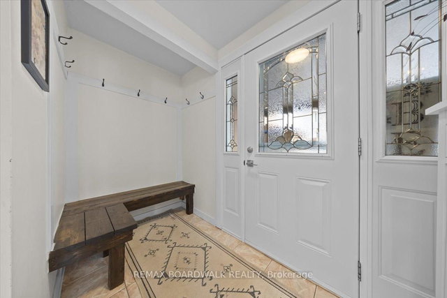 373 Hatfield Crescent