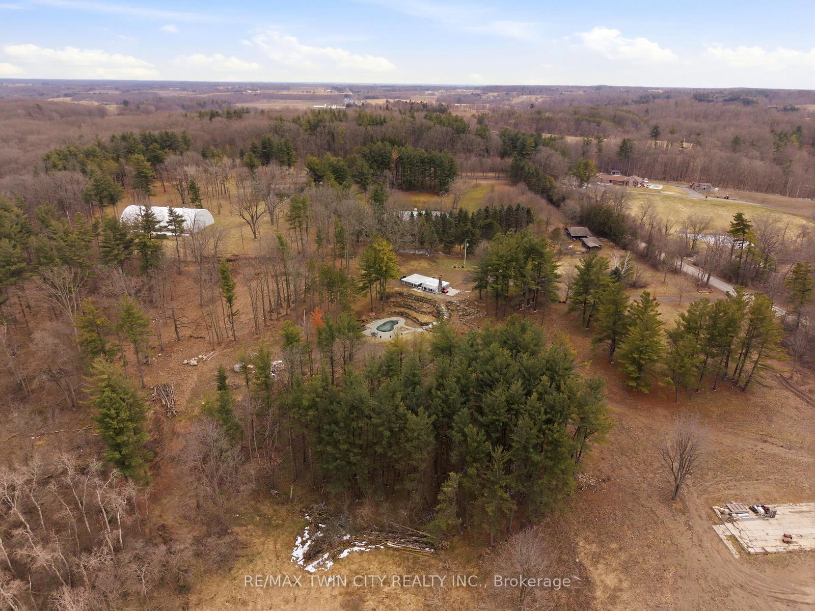 Listing Image 3