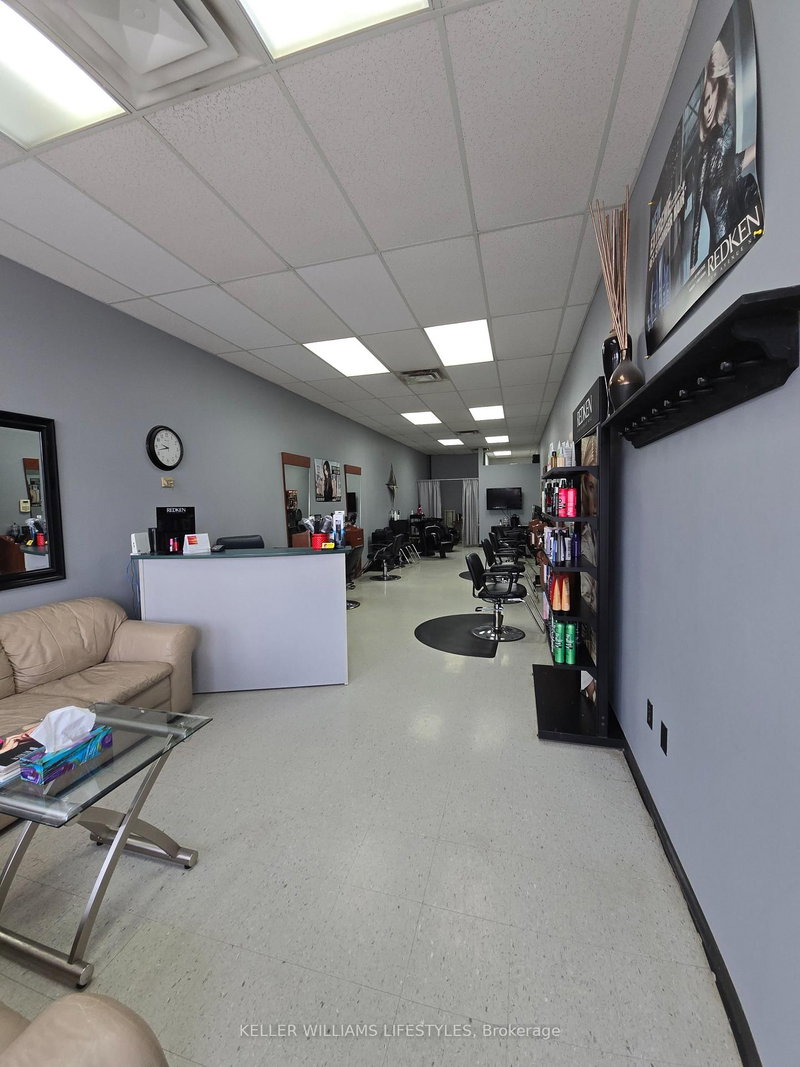 2030 Meadowgate Blvd, London South, N6M 1K1 | Image 2