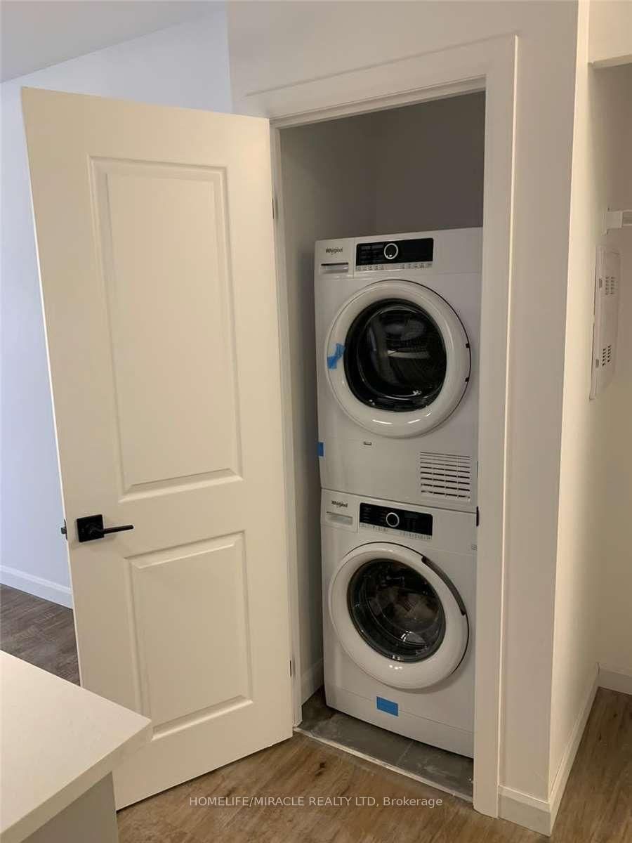 7 Erie Avenue, Unit 704 - Photo 13