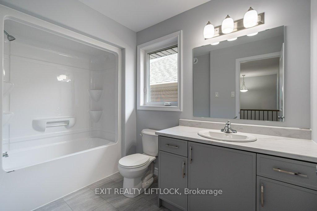 Detached House for sale at 238 O'Neil Street, Peterborough, Ontario, K9K 0H1 - Monaghan Ward 2 - MLS: X12924374