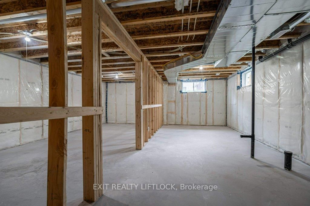 Detached House for sale at 238 O'Neil Street, Peterborough, Ontario, K9K 0H1 - Monaghan Ward 2 - MLS: X12924374