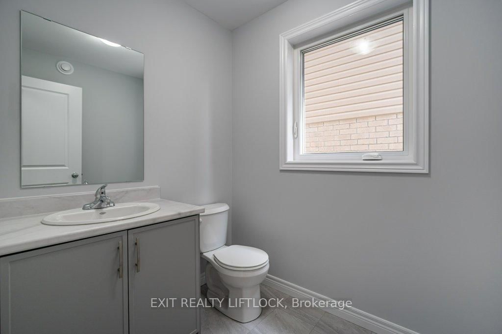 Detached House for sale at 238 O'Neil Street, Peterborough, Ontario, K9K 0H1 - Monaghan Ward 2 - MLS: X12924374