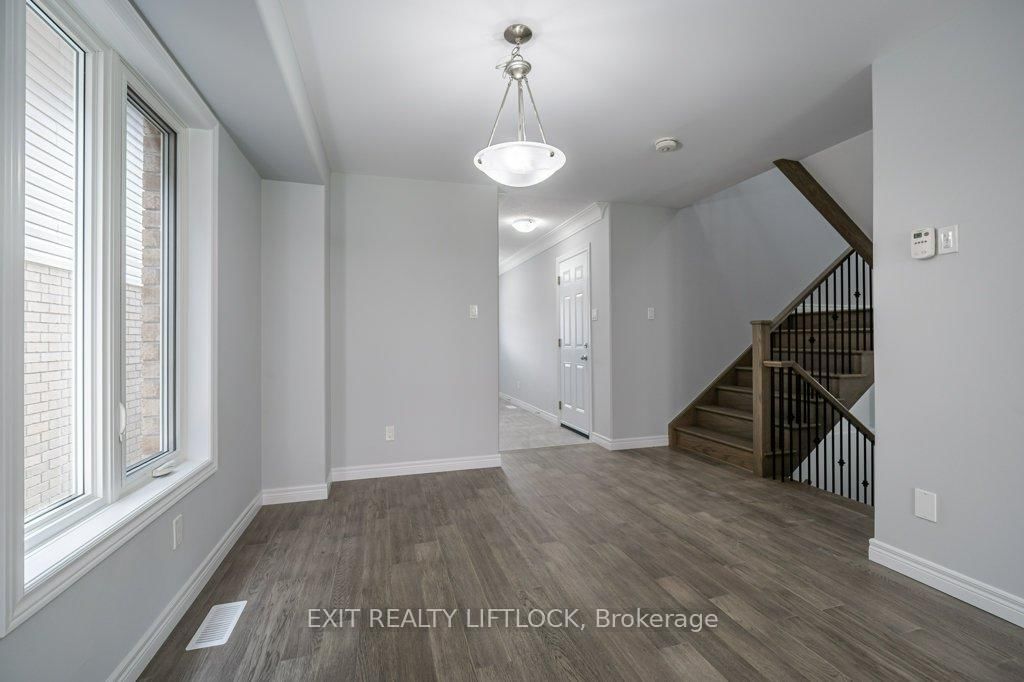 Detached House for sale at 238 O'Neil Street, Peterborough, Ontario, K9K 0H1 - Monaghan Ward 2 - MLS: X12924374