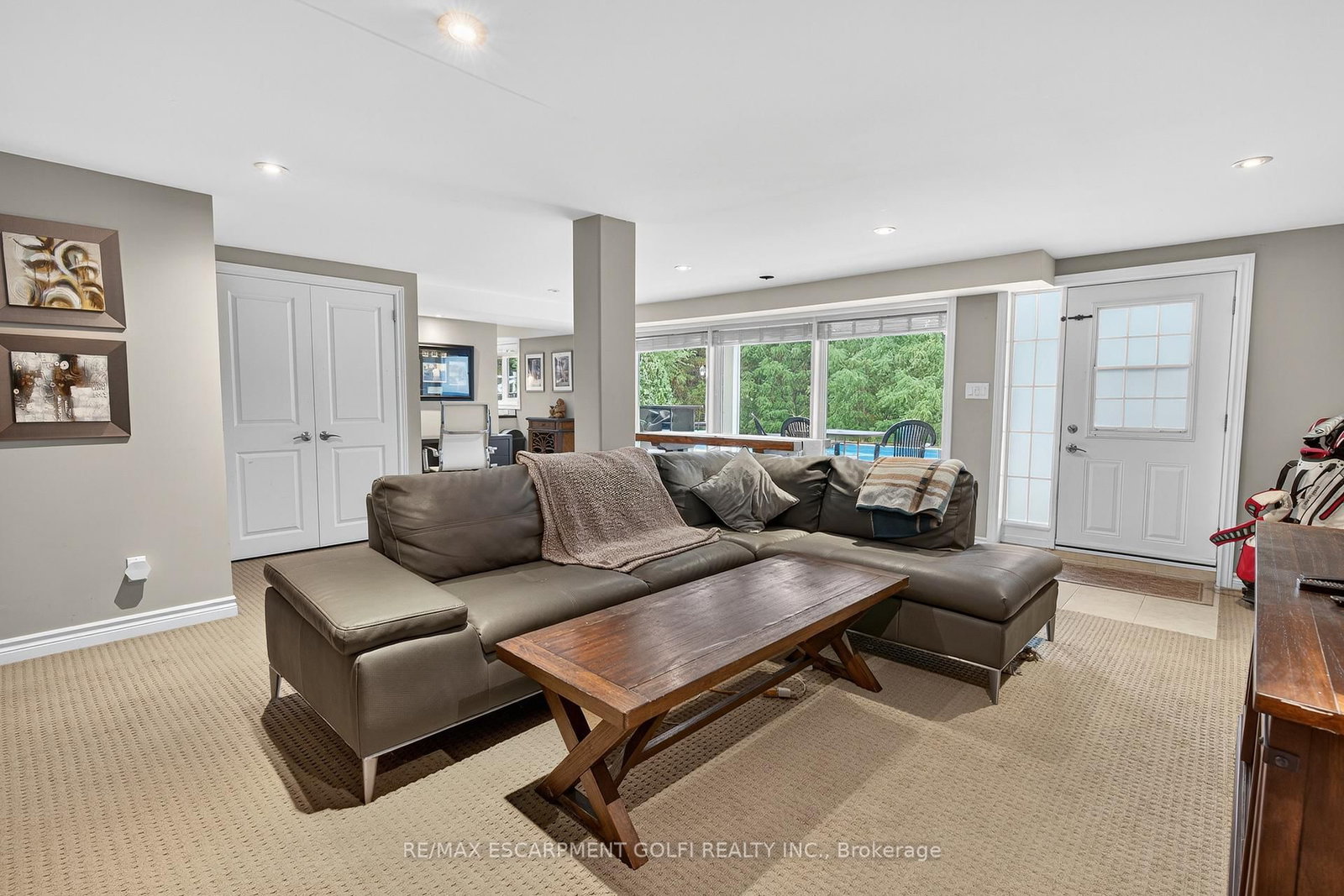 Detached House for sale at 90 Mountain Avenue, Hamilton, Ontario, L8G 3P7 - Stoney Creek - MLS: X12924386